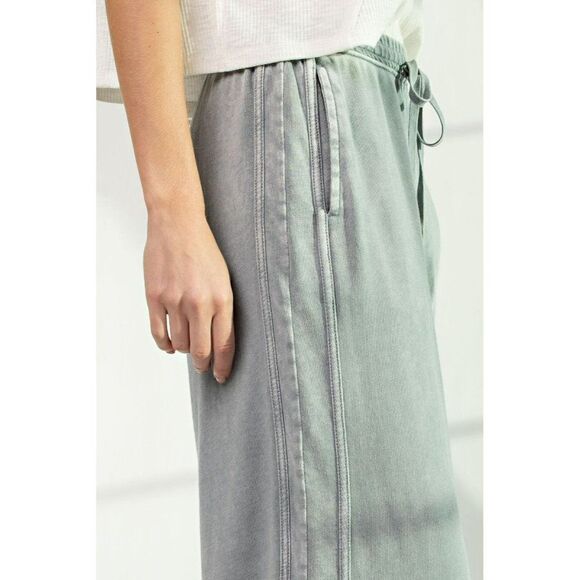 Easel Let's Grab Starbs Mineral Washed French Terry Pants in Faded Denim EB40836 - Picture 4 of 5
